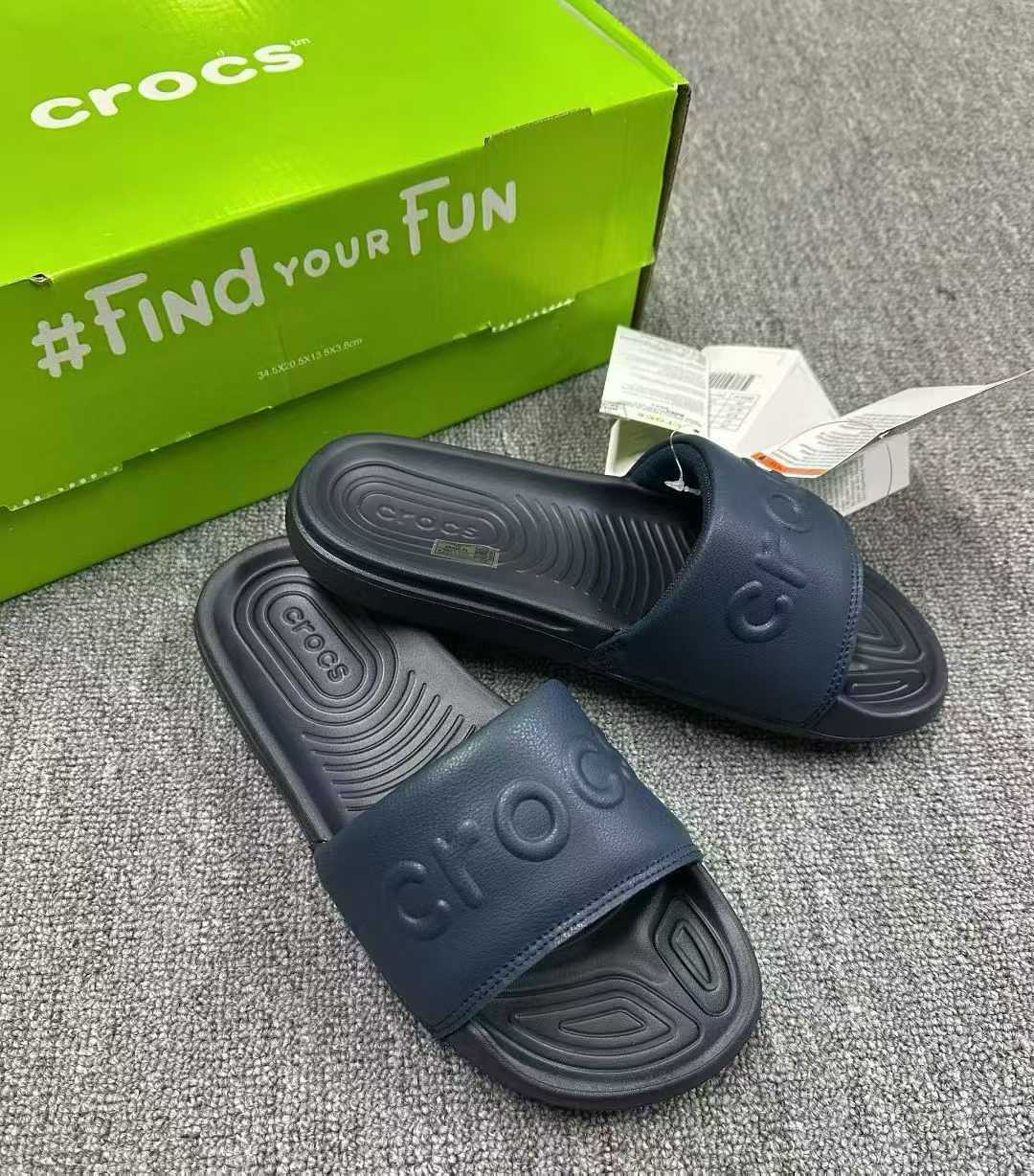 Crocs Classic Slides - Navy Blue